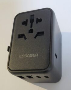 해외여행용 멀티 어댑터